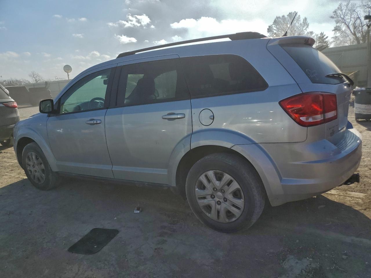 2014 DODGE JOURNEY SE photo 2