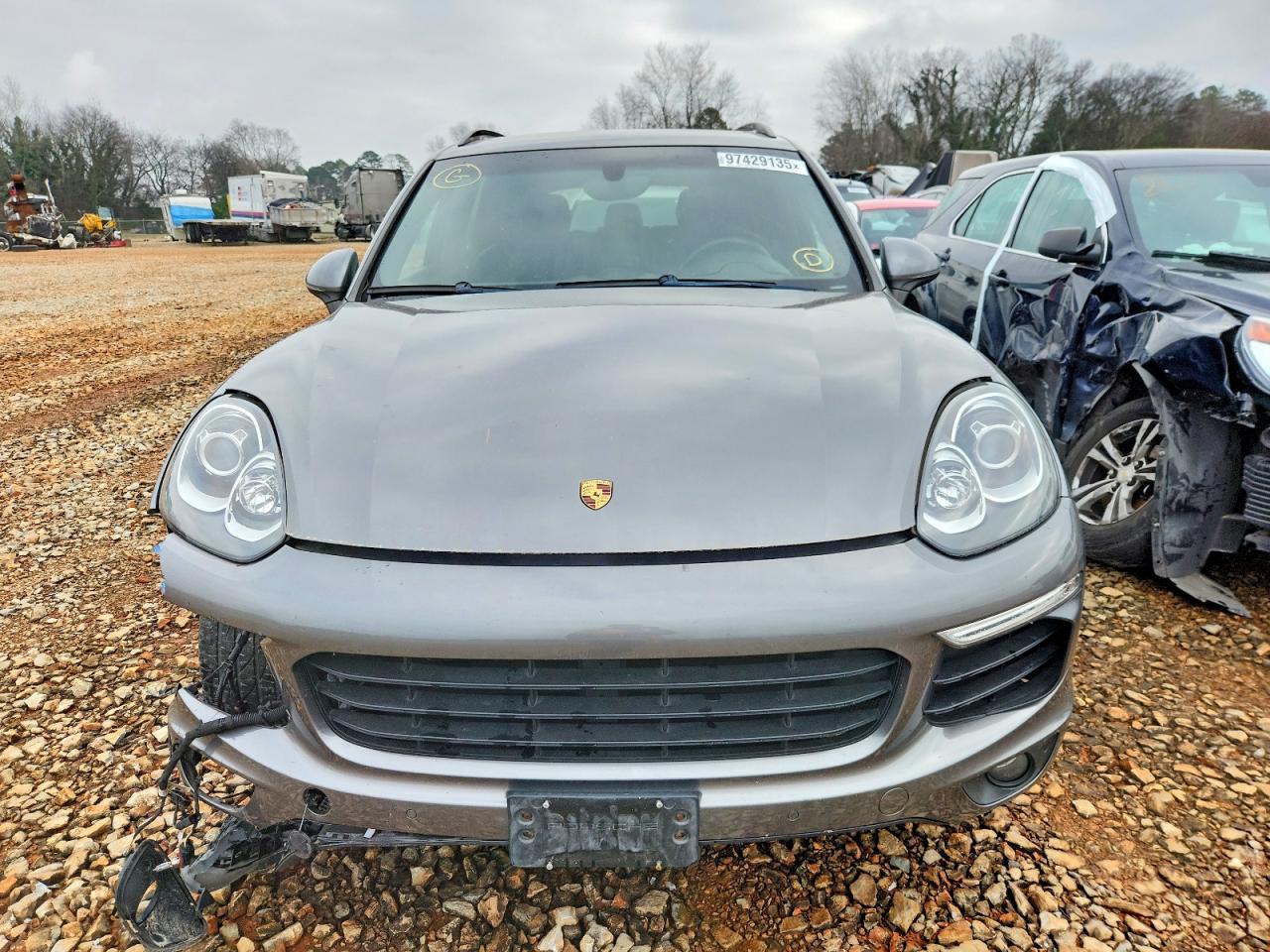 2017 PORSCHE CAYENNE photo 5