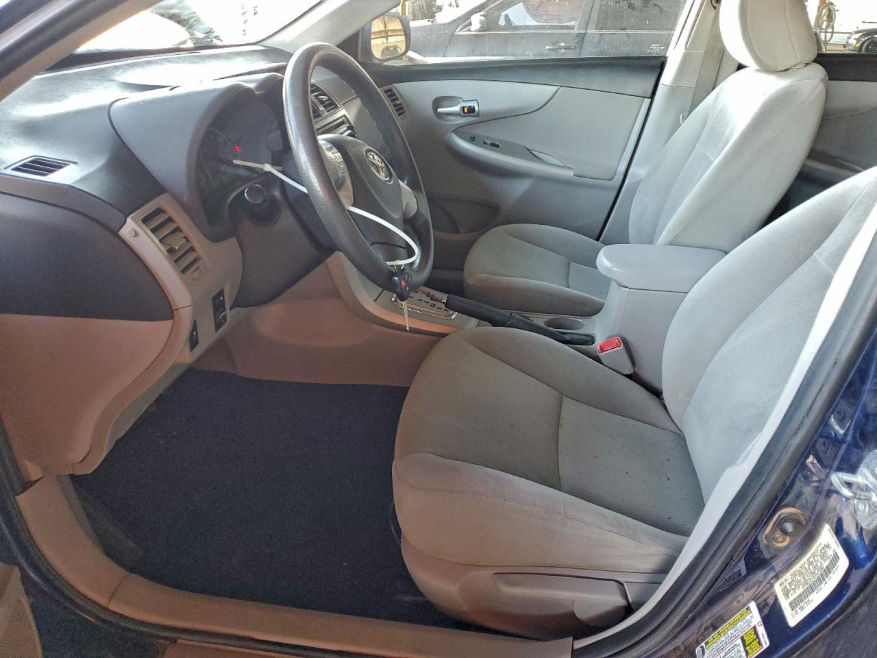 2012 TOYOTA COROLLA BASE photo 7