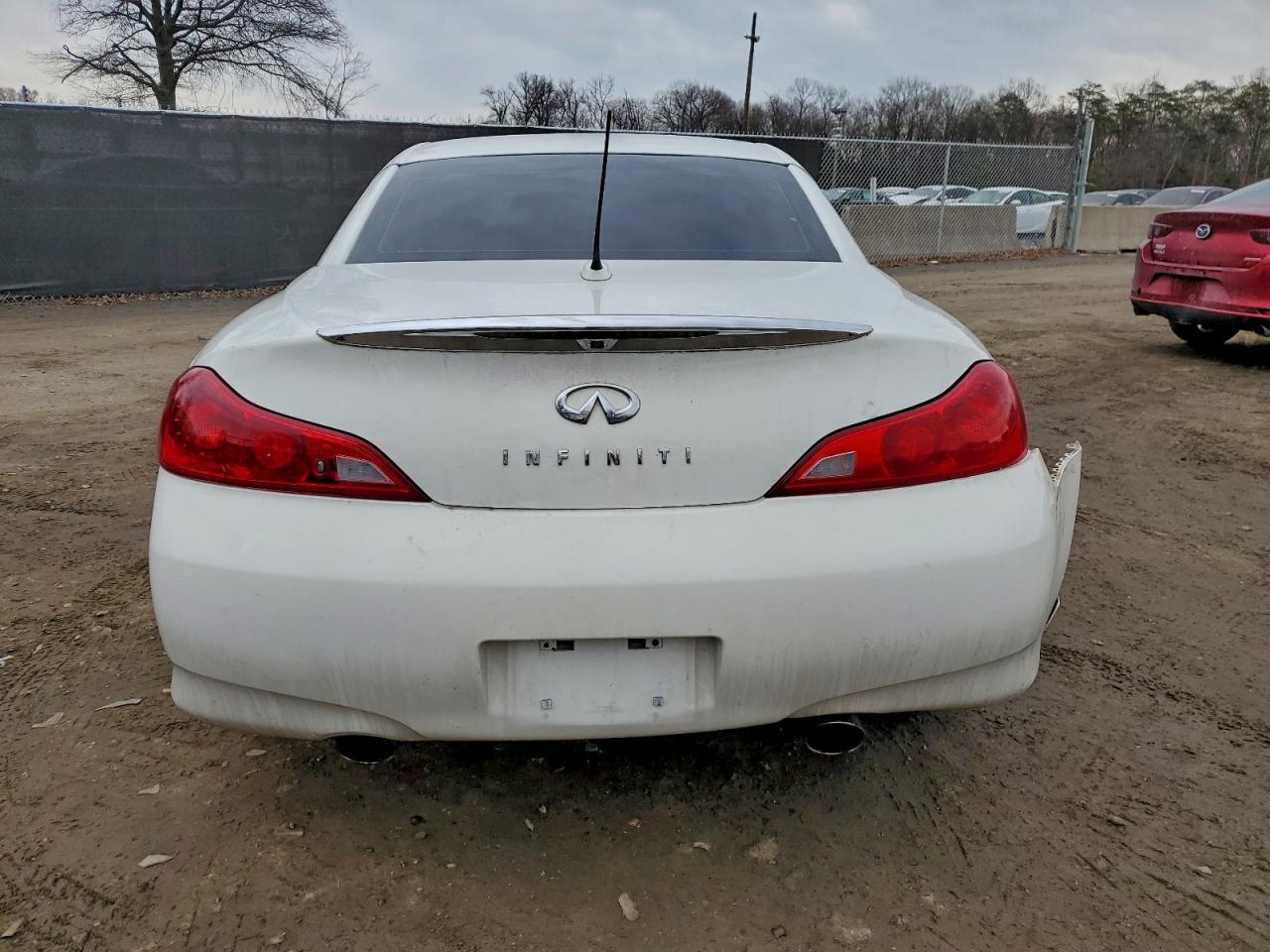 2009 INFINITI G37 BASE photo 6
