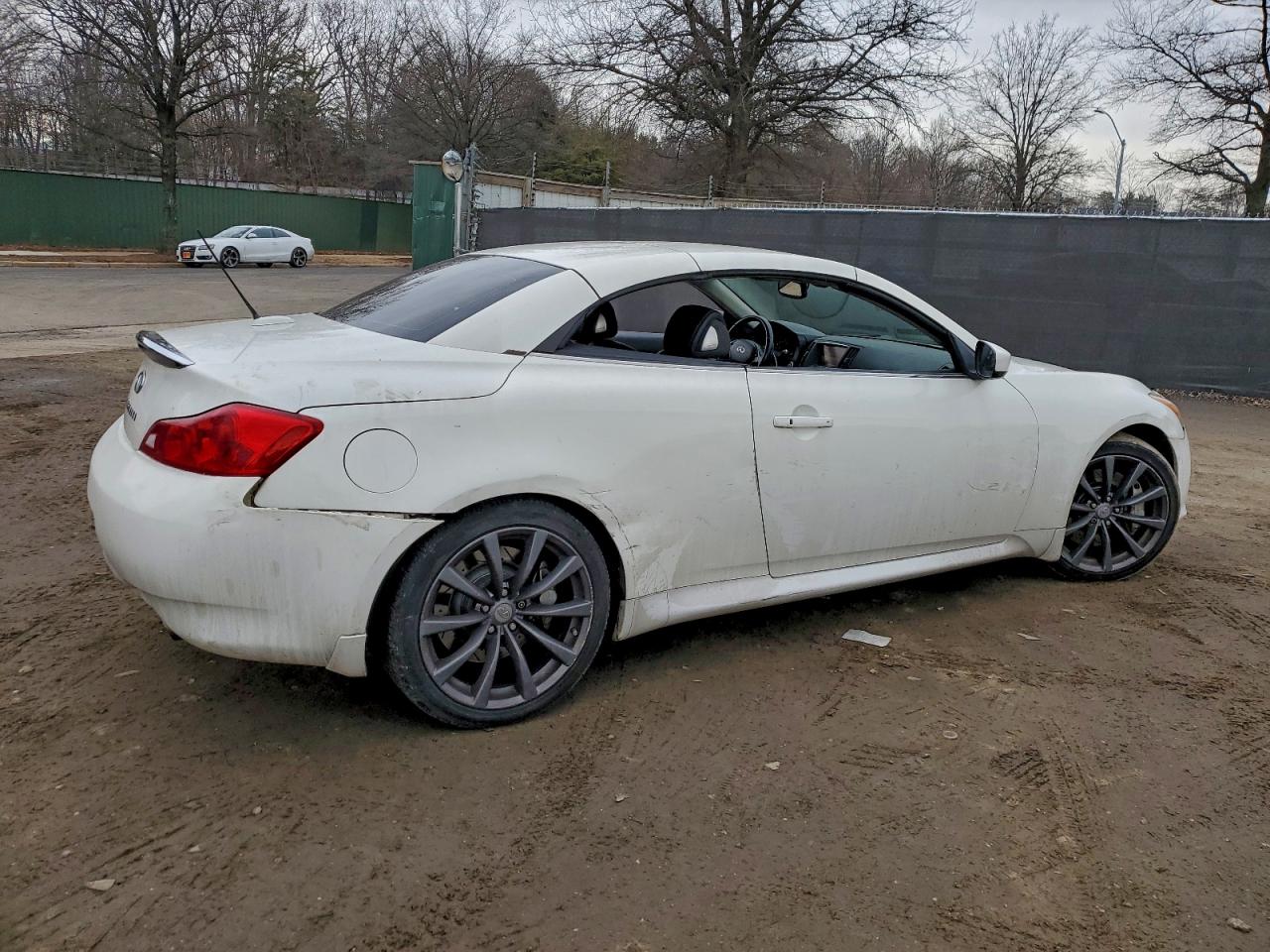 2009 INFINITI G37 BASE photo 3