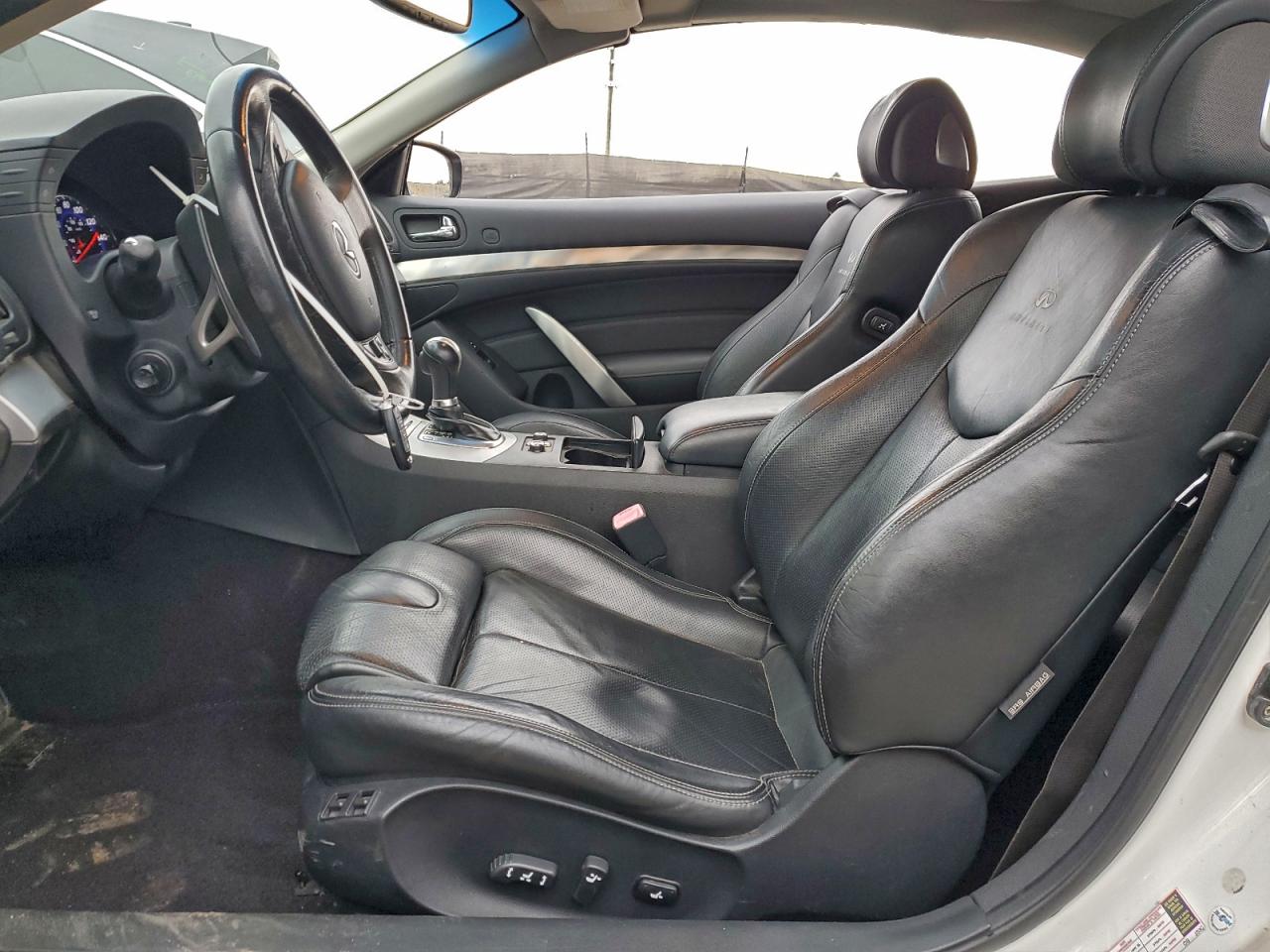 2009 INFINITI G37 BASE photo 7