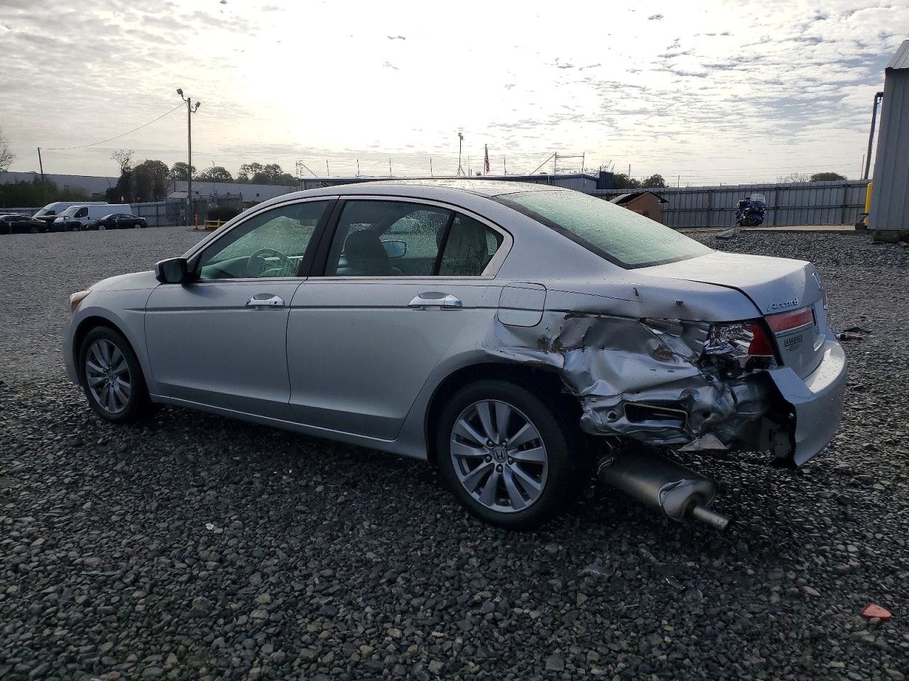 2011 HONDA ACCORD EX photo 2