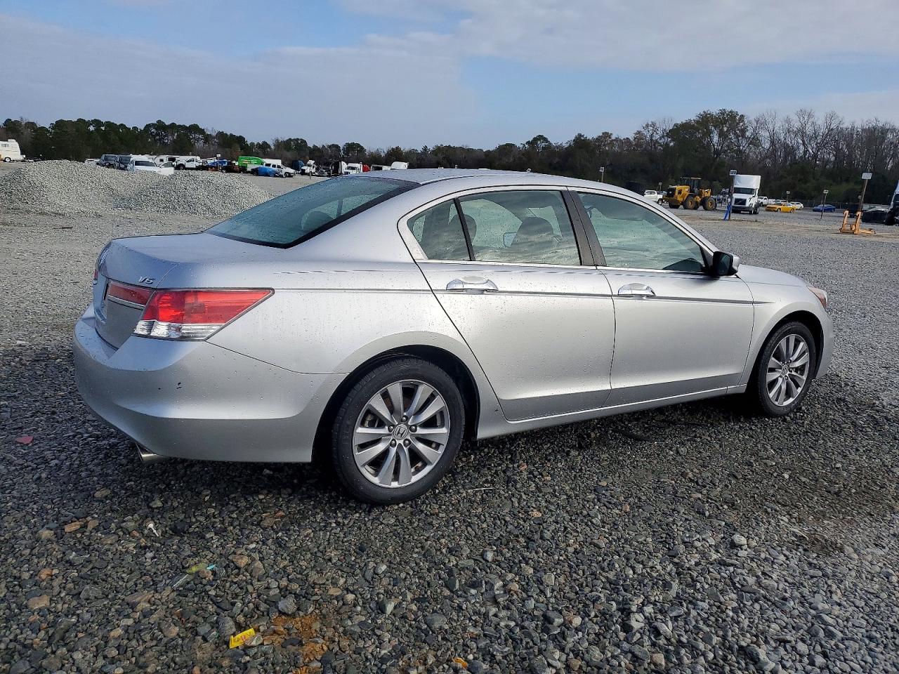 2011 HONDA ACCORD EX photo 3