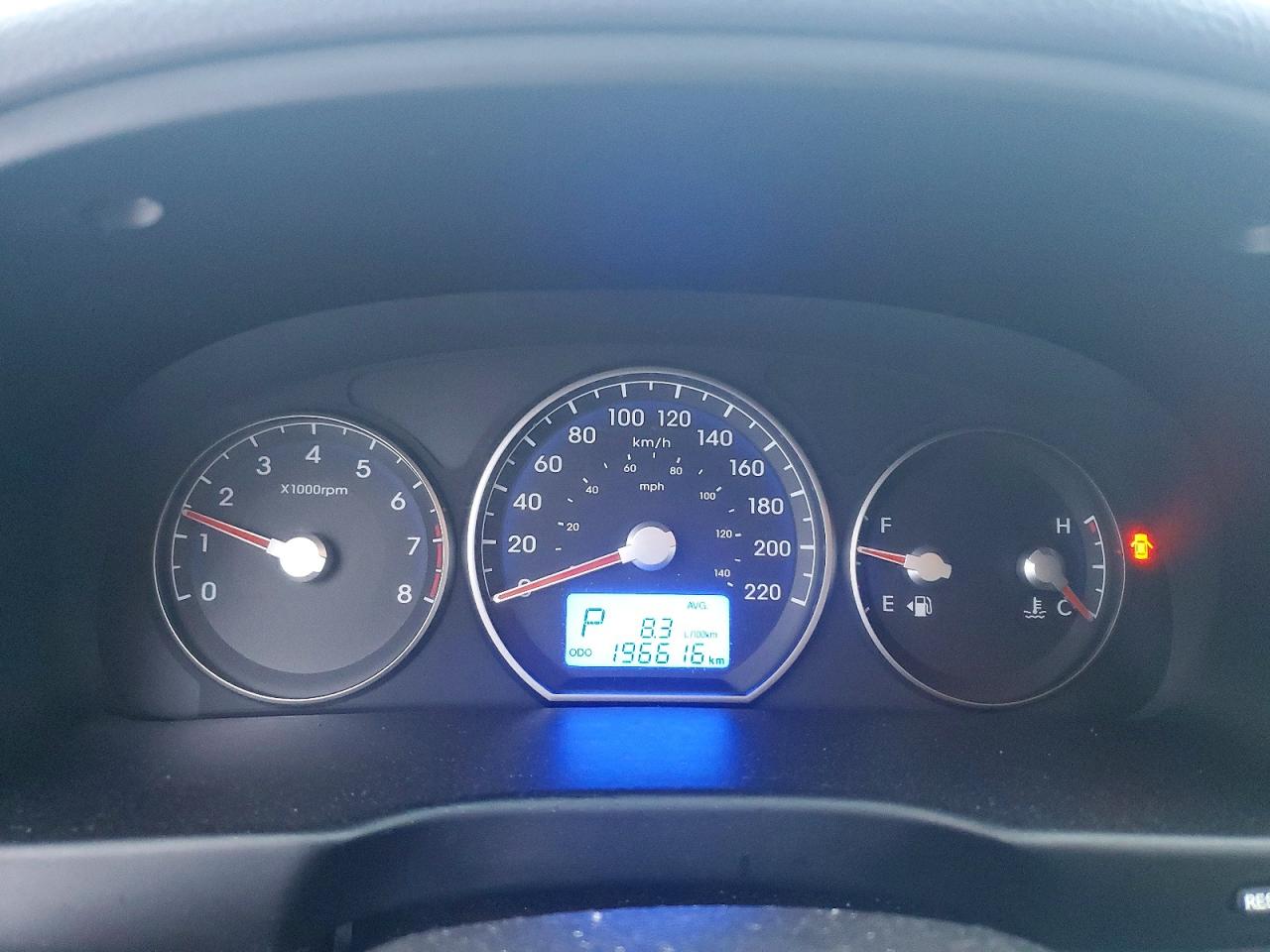 2012 HYUNDAI SANTA FE SE photo 9
