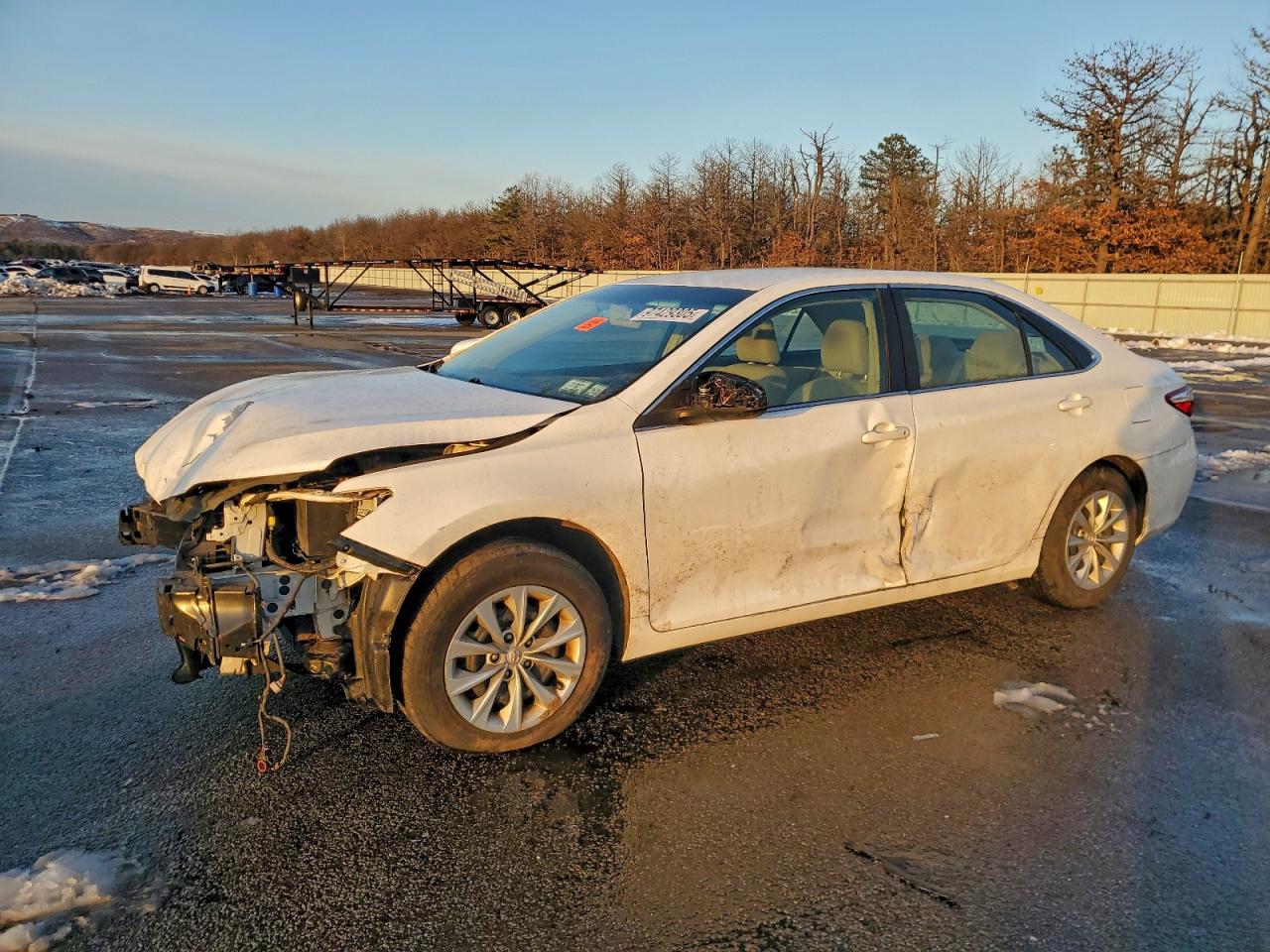 2016 TOYOTA CAMRY
