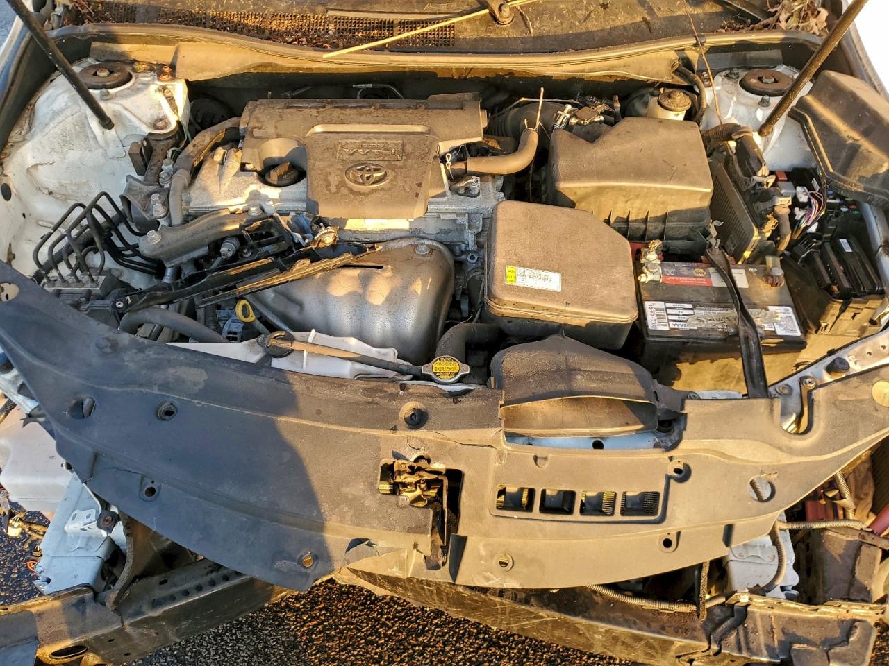 2016 TOYOTA CAMRY LE photo 11