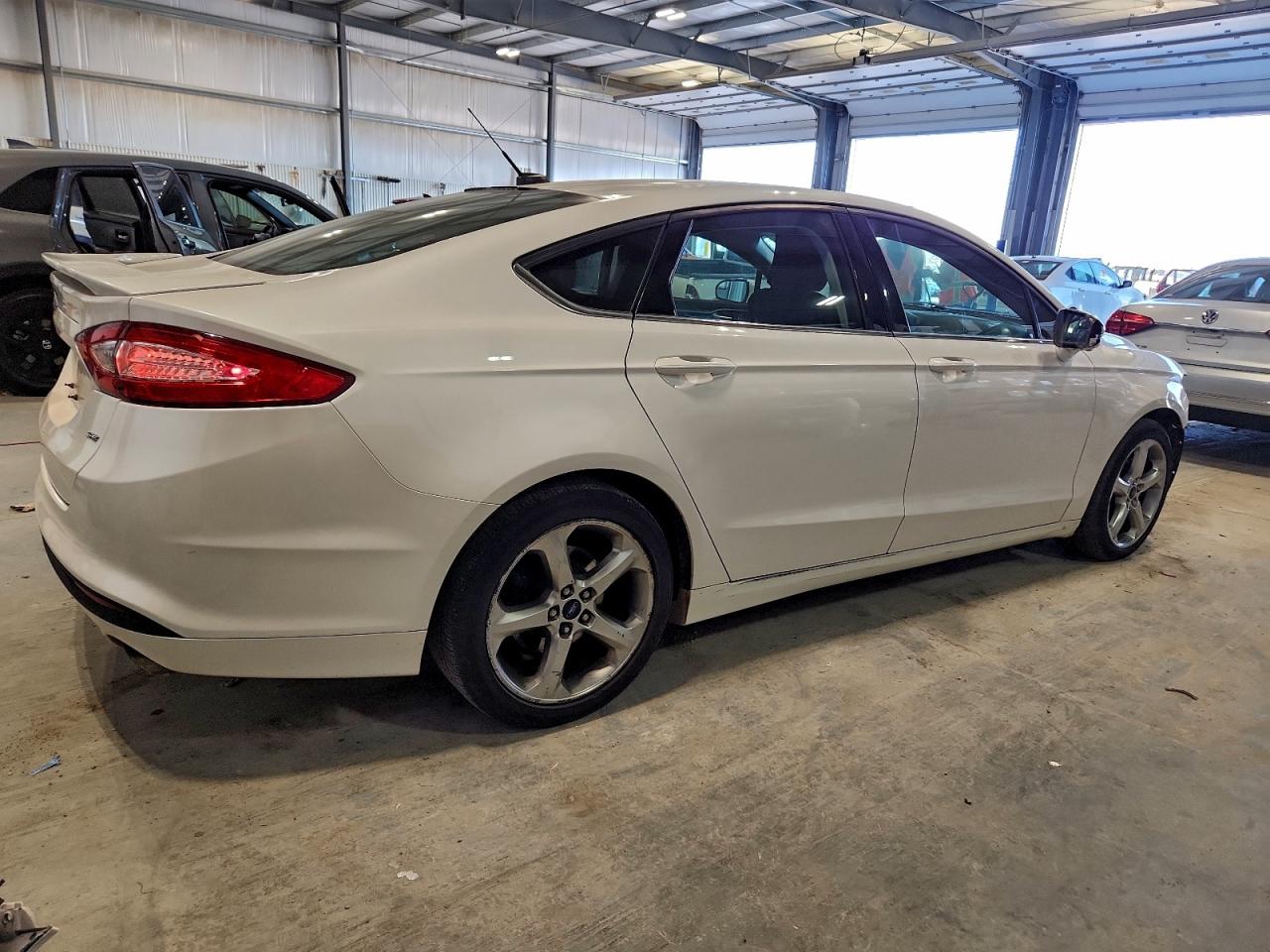 2015 FORD FUSION SE photo 3
