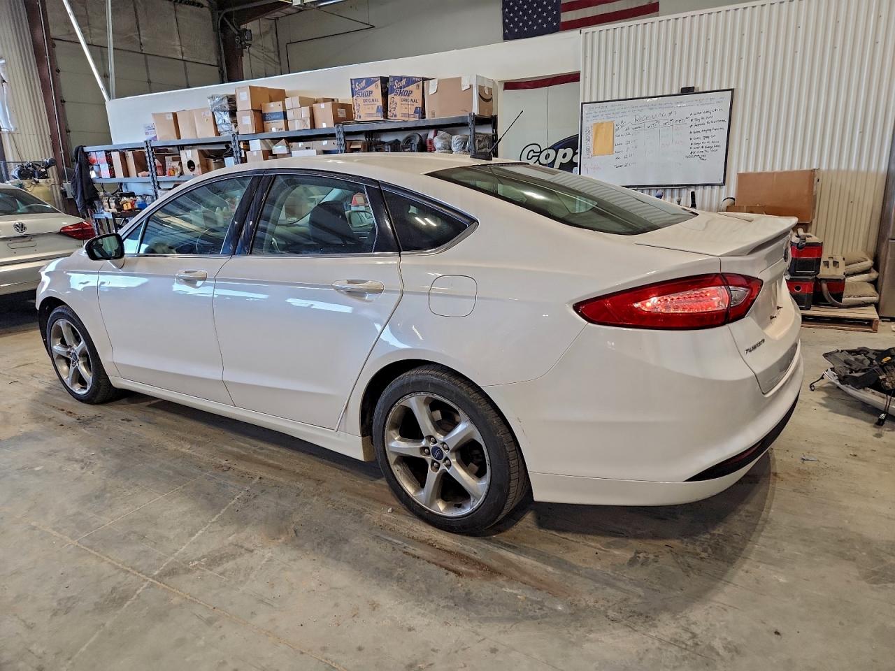2015 FORD FUSION SE photo 2