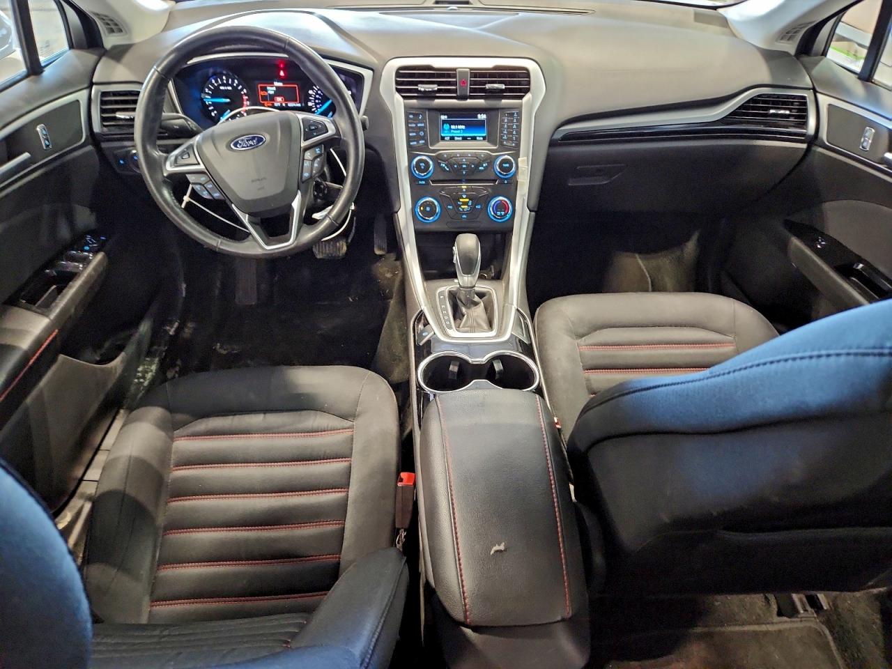2015 FORD FUSION SE photo 8