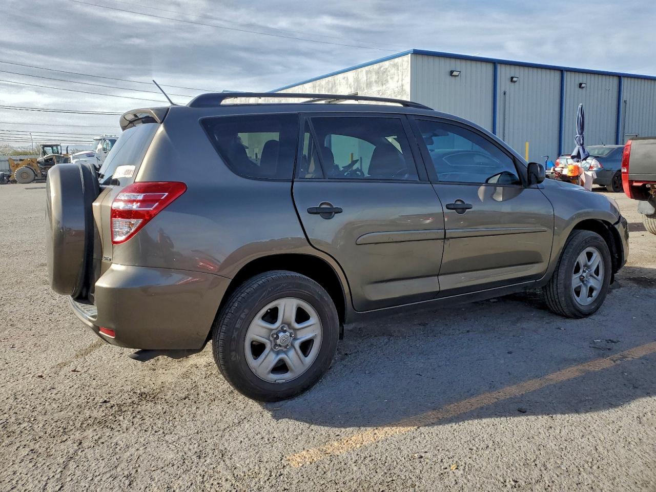 2012 TOYOTA RAV4 photo 3