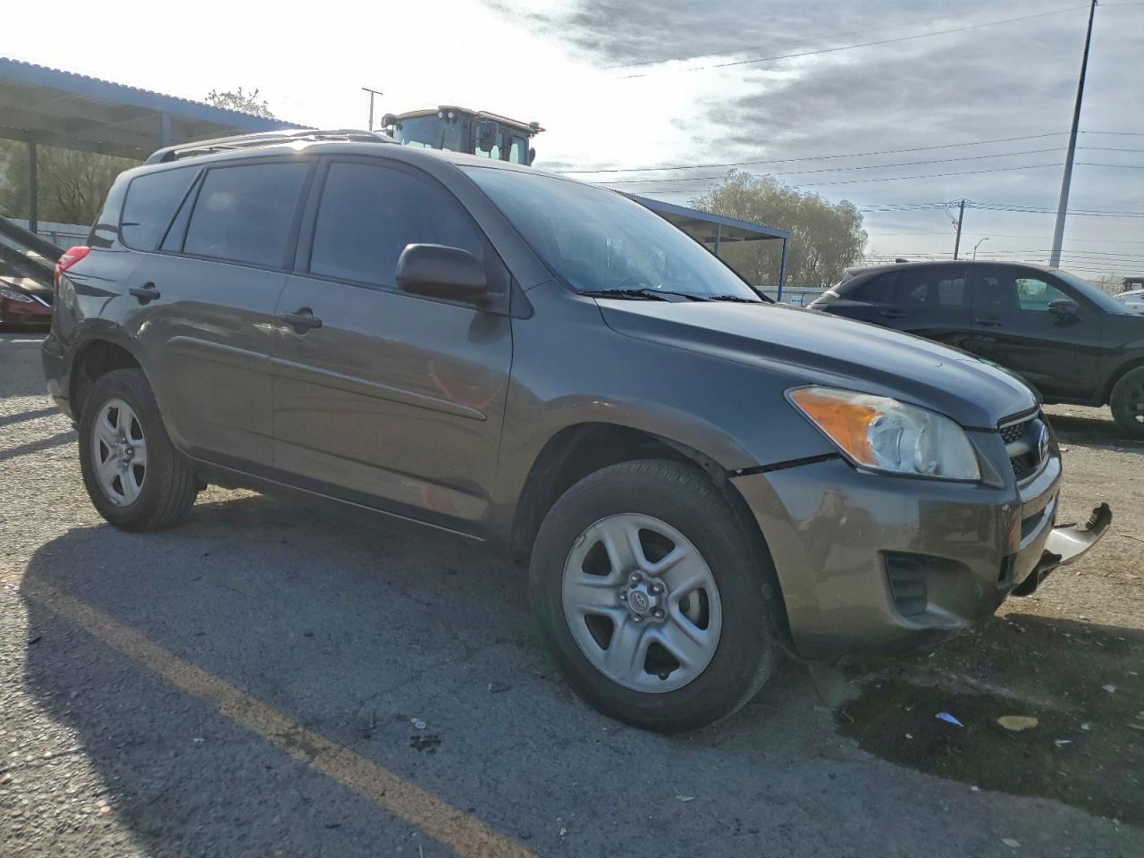 2012 TOYOTA RAV4 photo 4