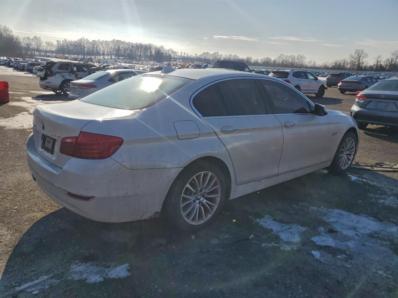 2014 BMW 528 XI photo 3