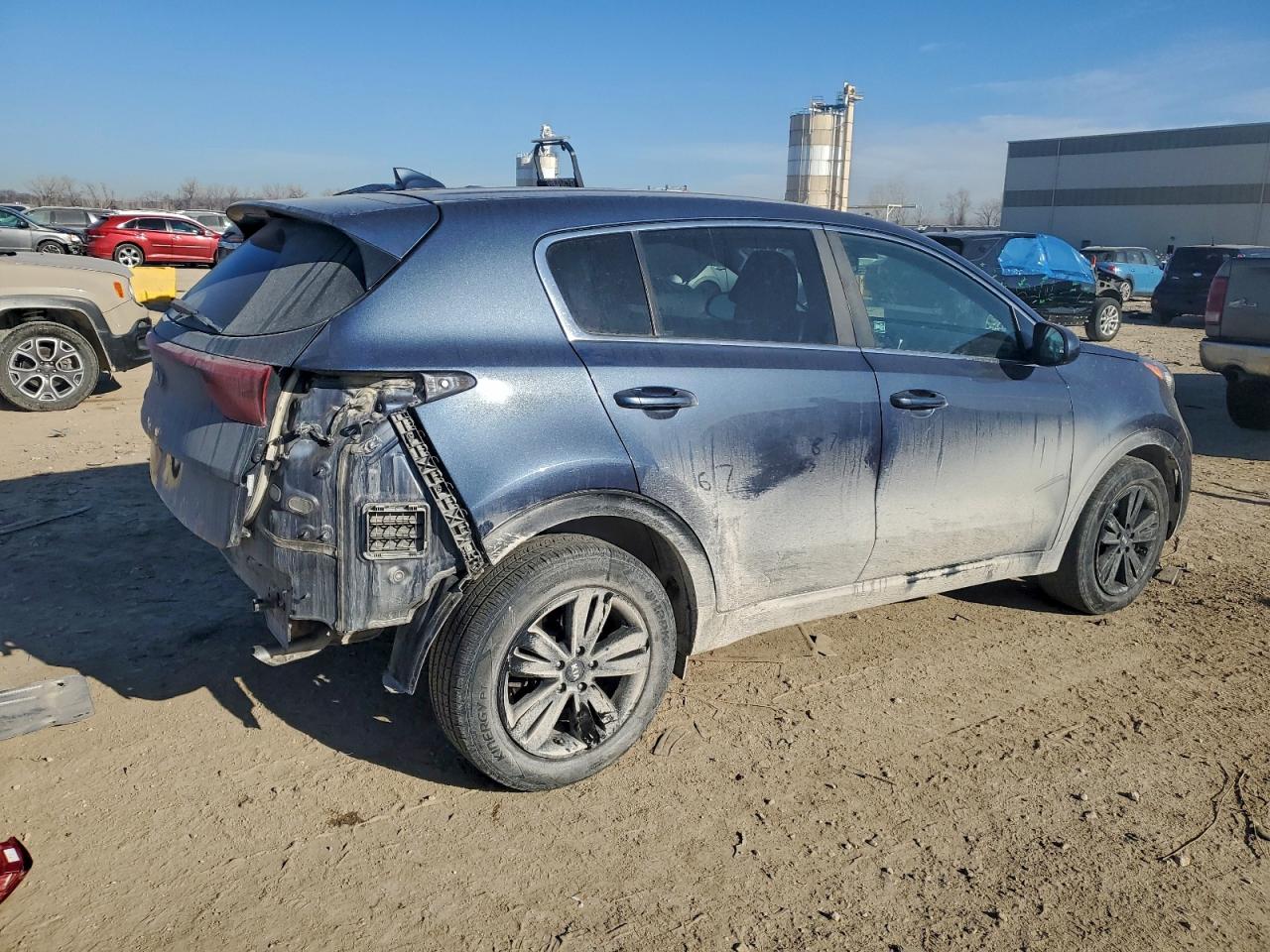 2018 KIA SPORTAGE LX photo 3