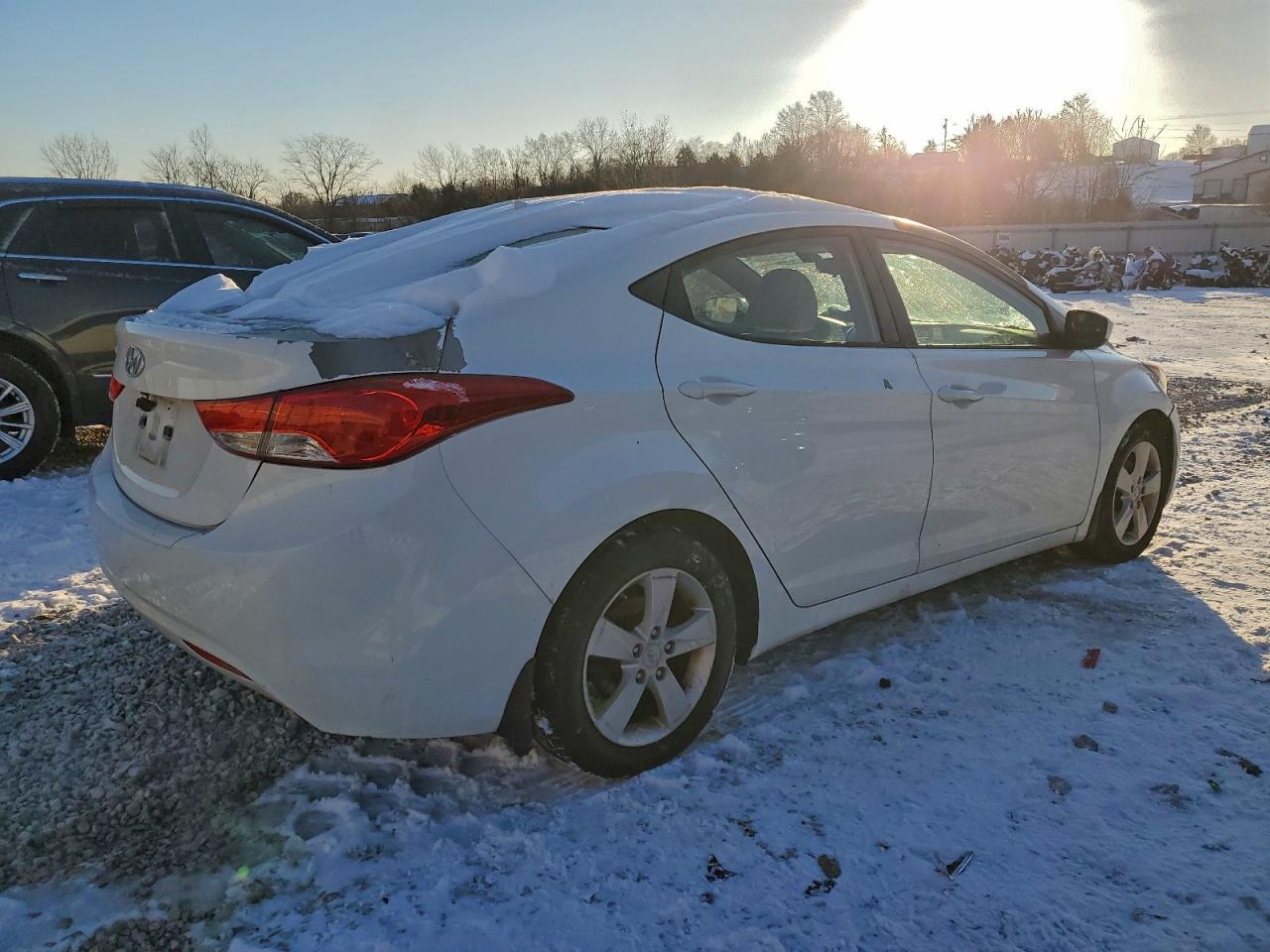 2013 HYUNDAI ELANTRA GLS photo 3