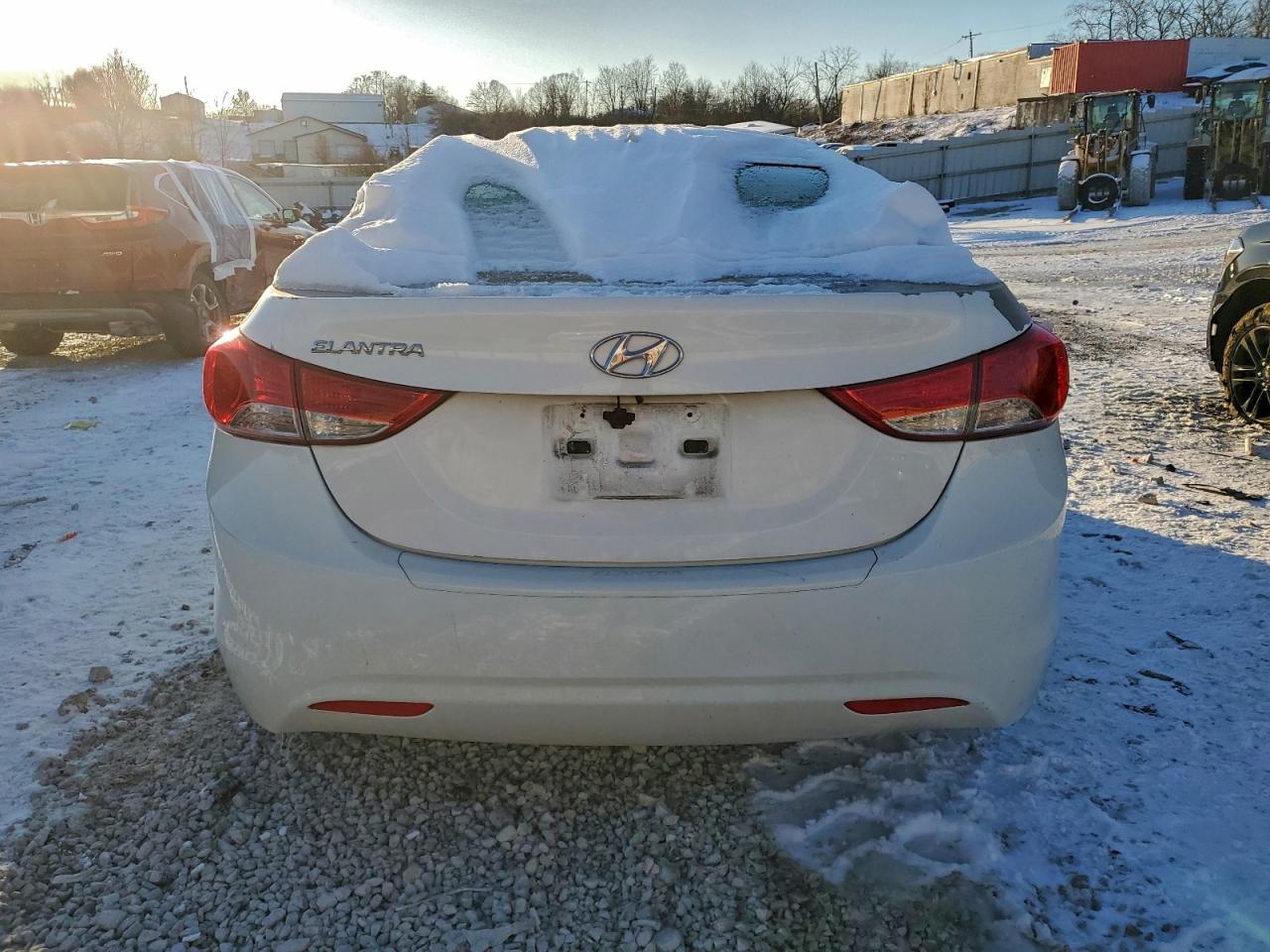 2013 HYUNDAI ELANTRA GLS photo 6