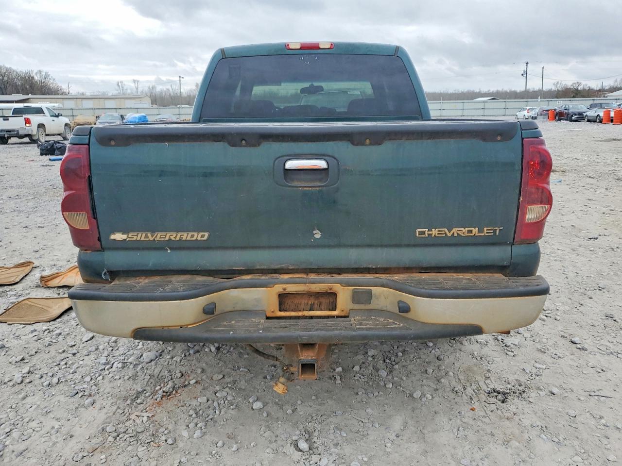 2004 CHEVROLET SILVERADO C1500 photo 6