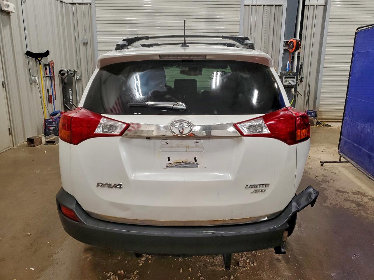 2015 TOYOTA RAV4 LIMITED photo 6