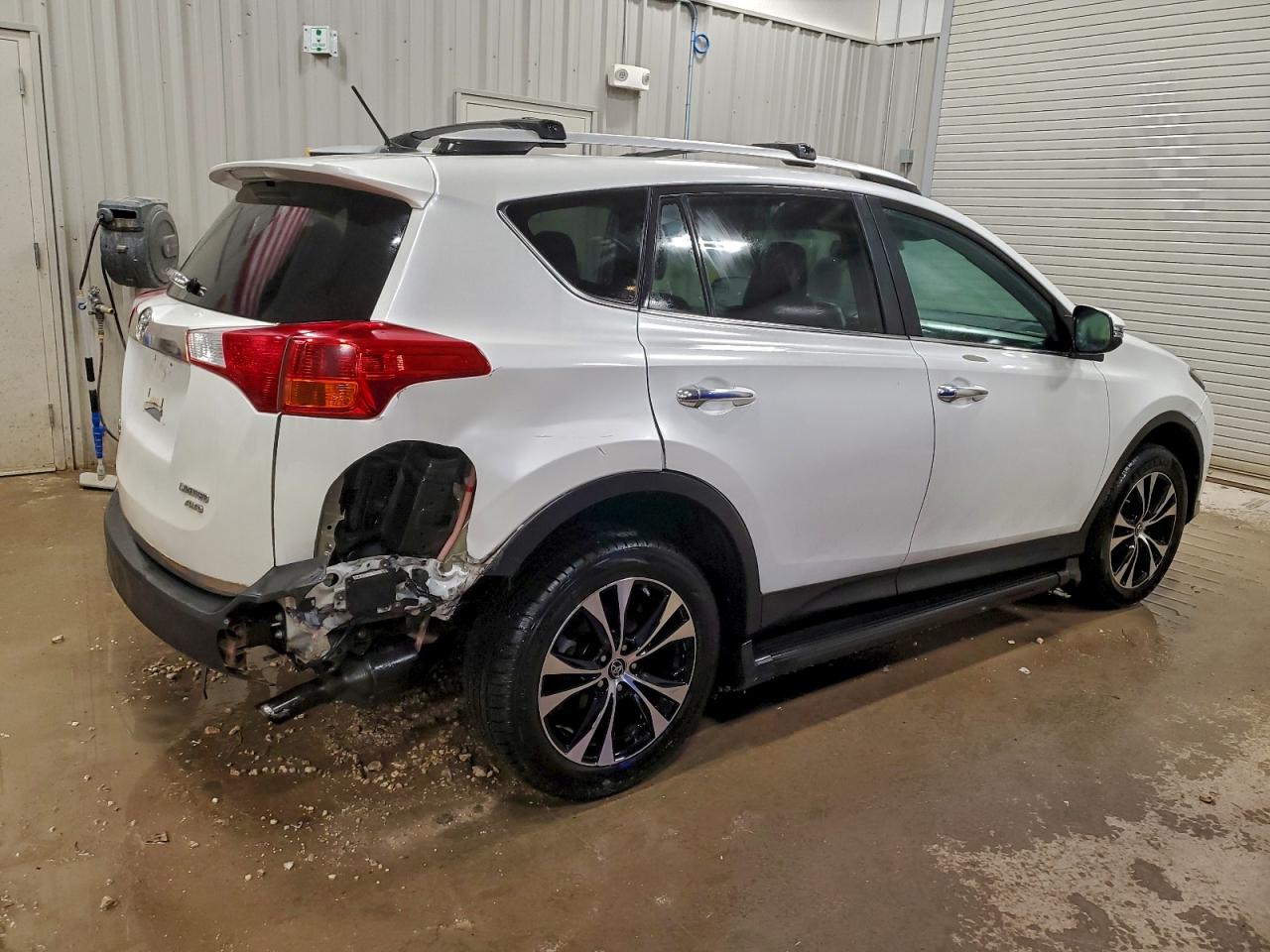 2015 TOYOTA RAV4 LIMITED photo 3