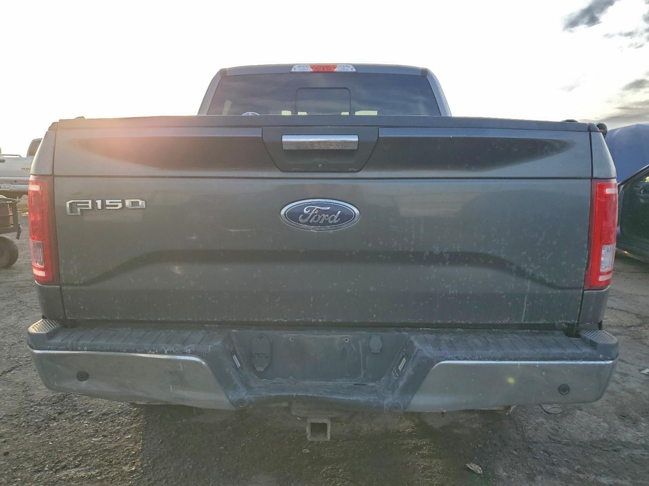 2017 FORD F150 SUPERCREW photo 6