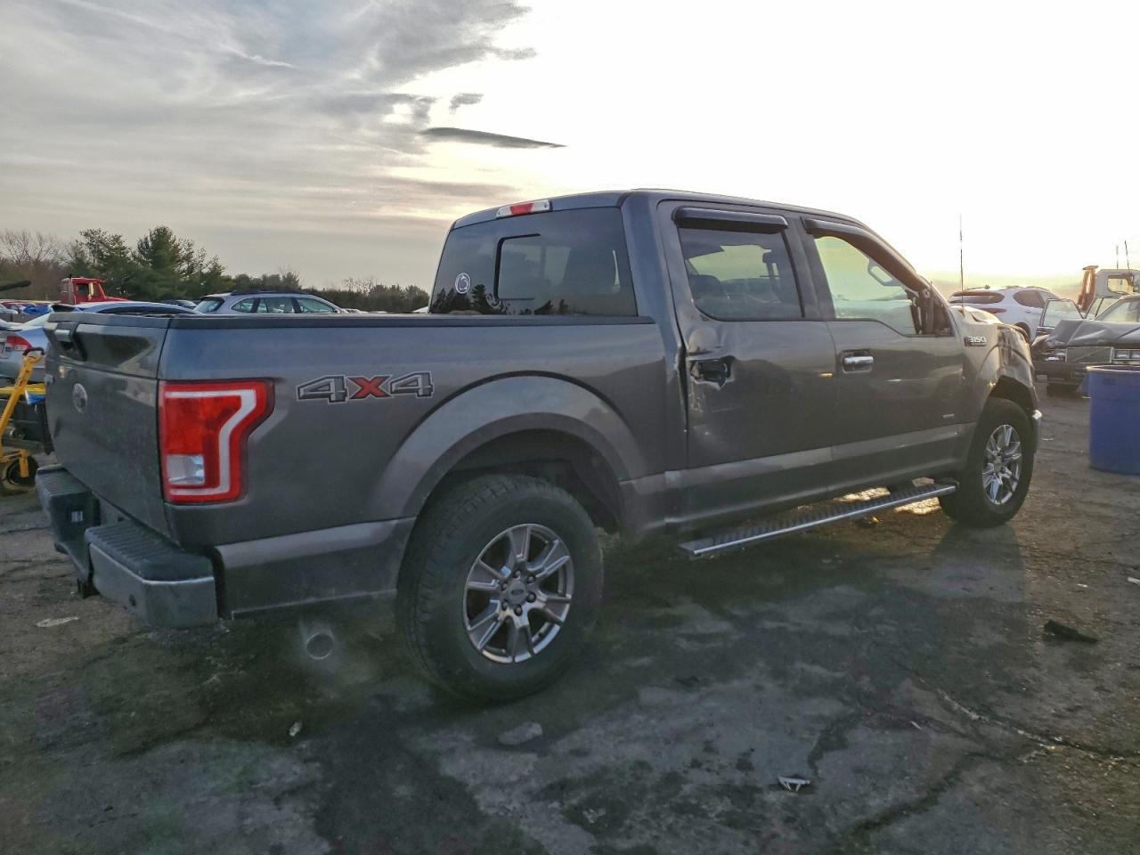 2017 FORD F150 SUPERCREW photo 3