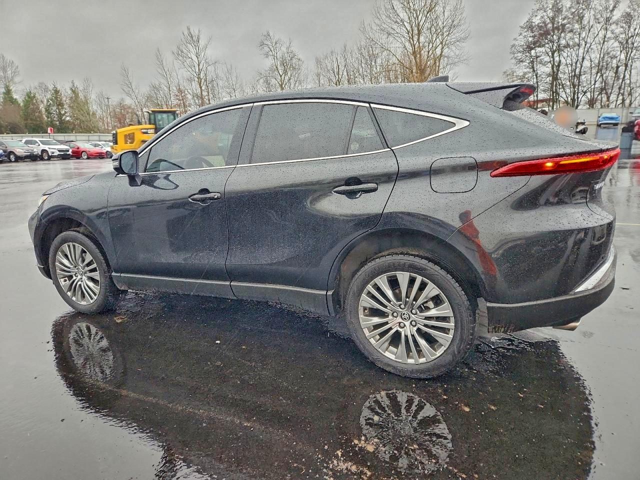 2023 TOYOTA VENZA LE photo 2