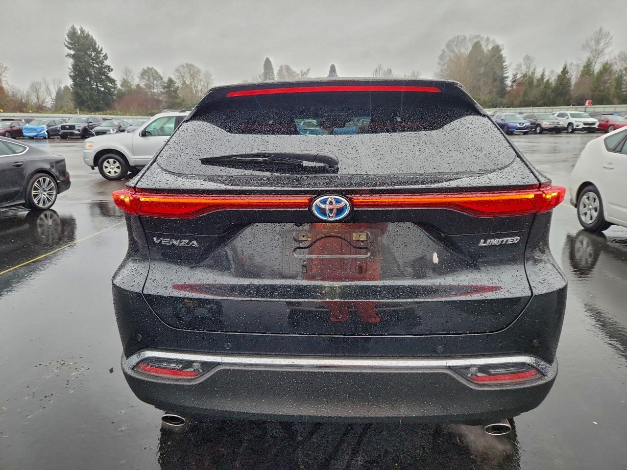 2023 TOYOTA VENZA LE photo 6