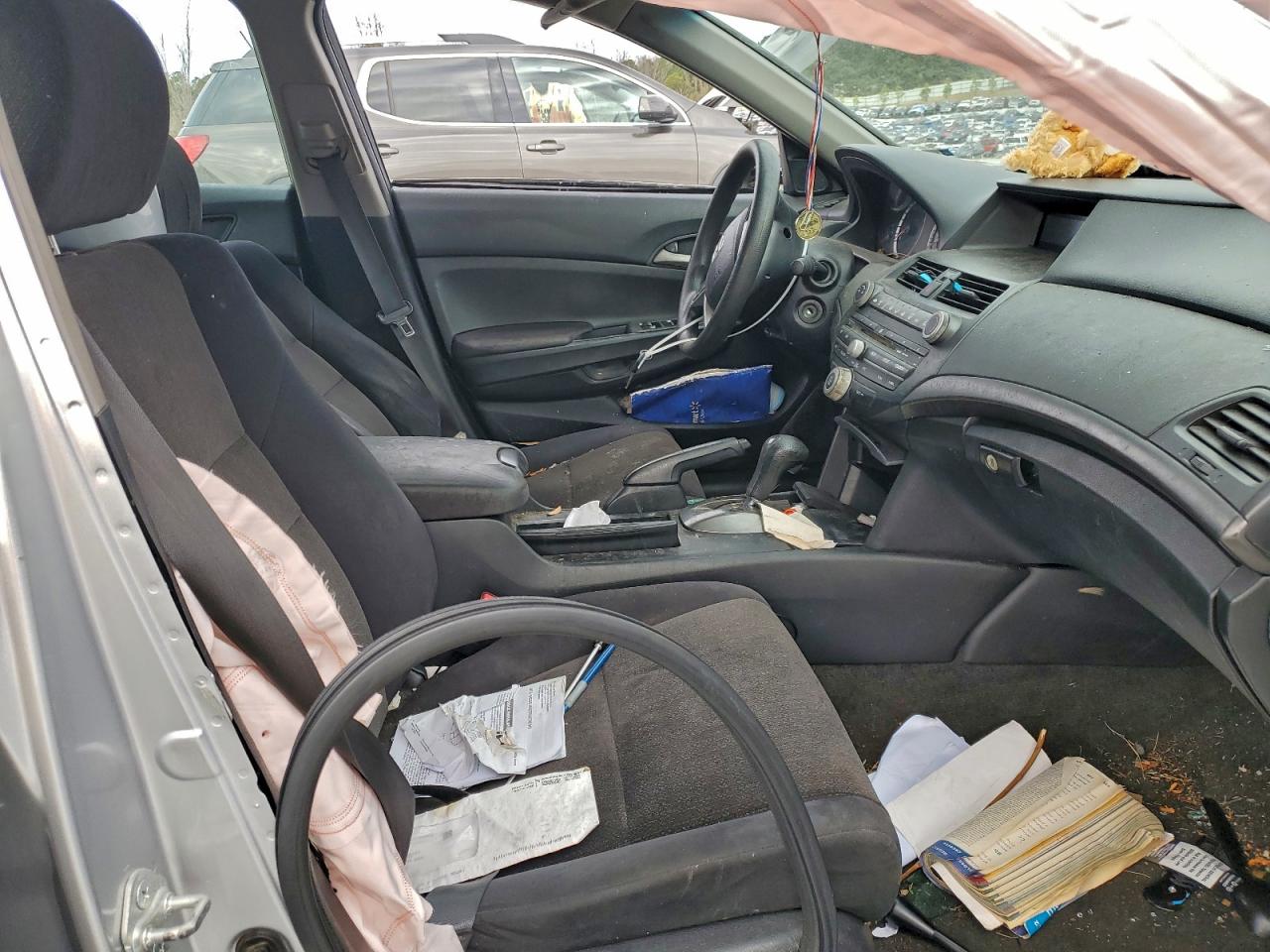 2010 HONDA ACCORD LX photo 7