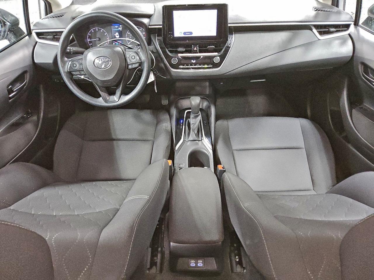2025 TOYOTA COROLLA LE photo 8