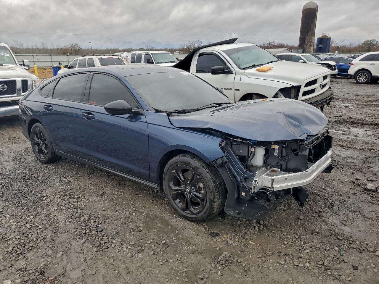 2025 HONDA ACCORD SE photo 4