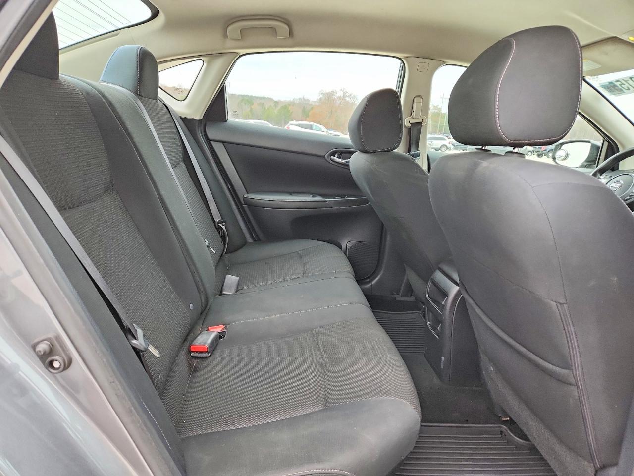 2019 NISSAN SENTRA S photo 10