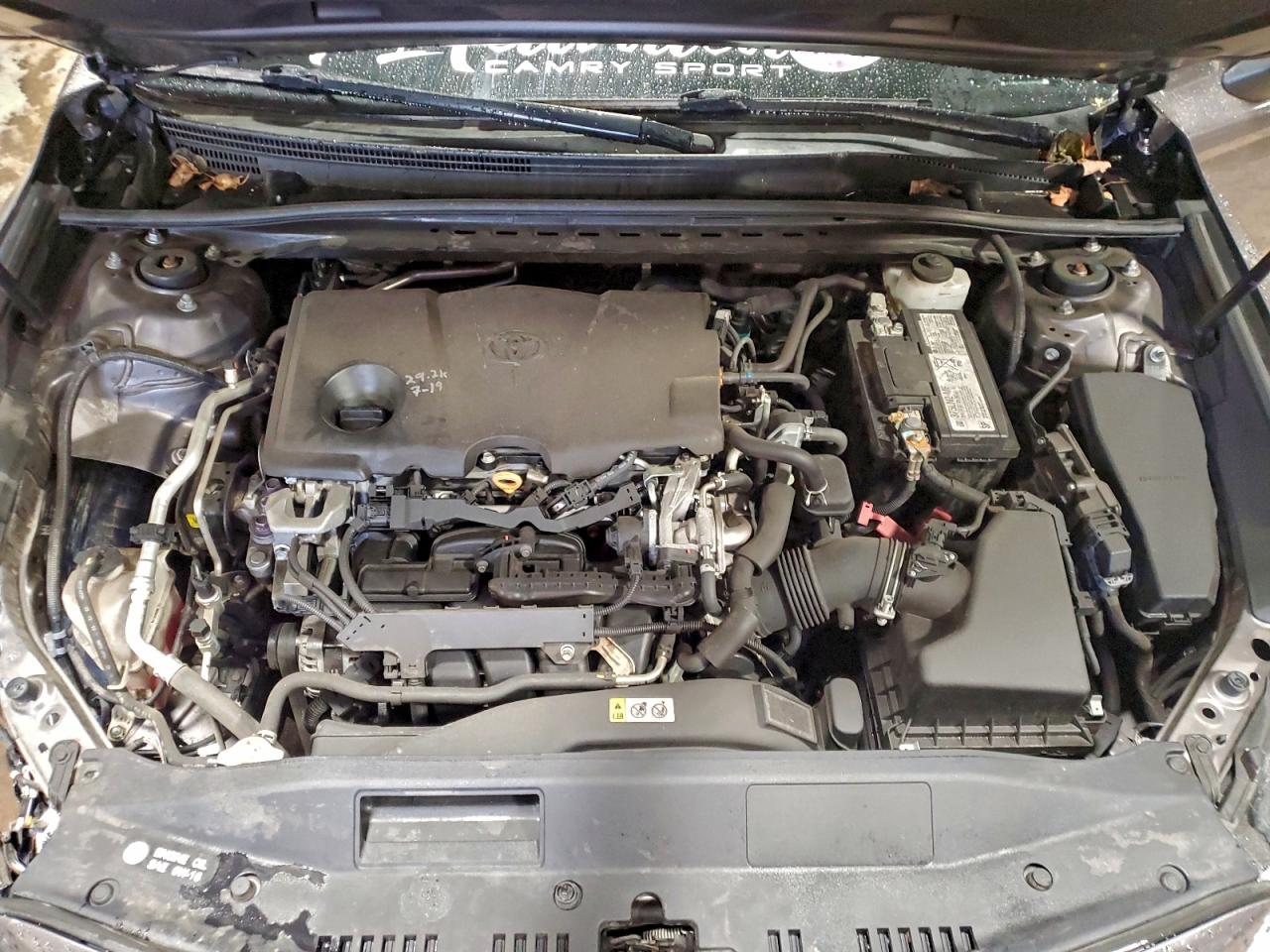 2020 TOYOTA CAMRY SE photo 11