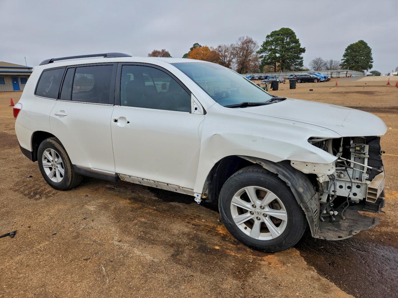 2013 TOYOTA HIGHLANDER SE photo 7