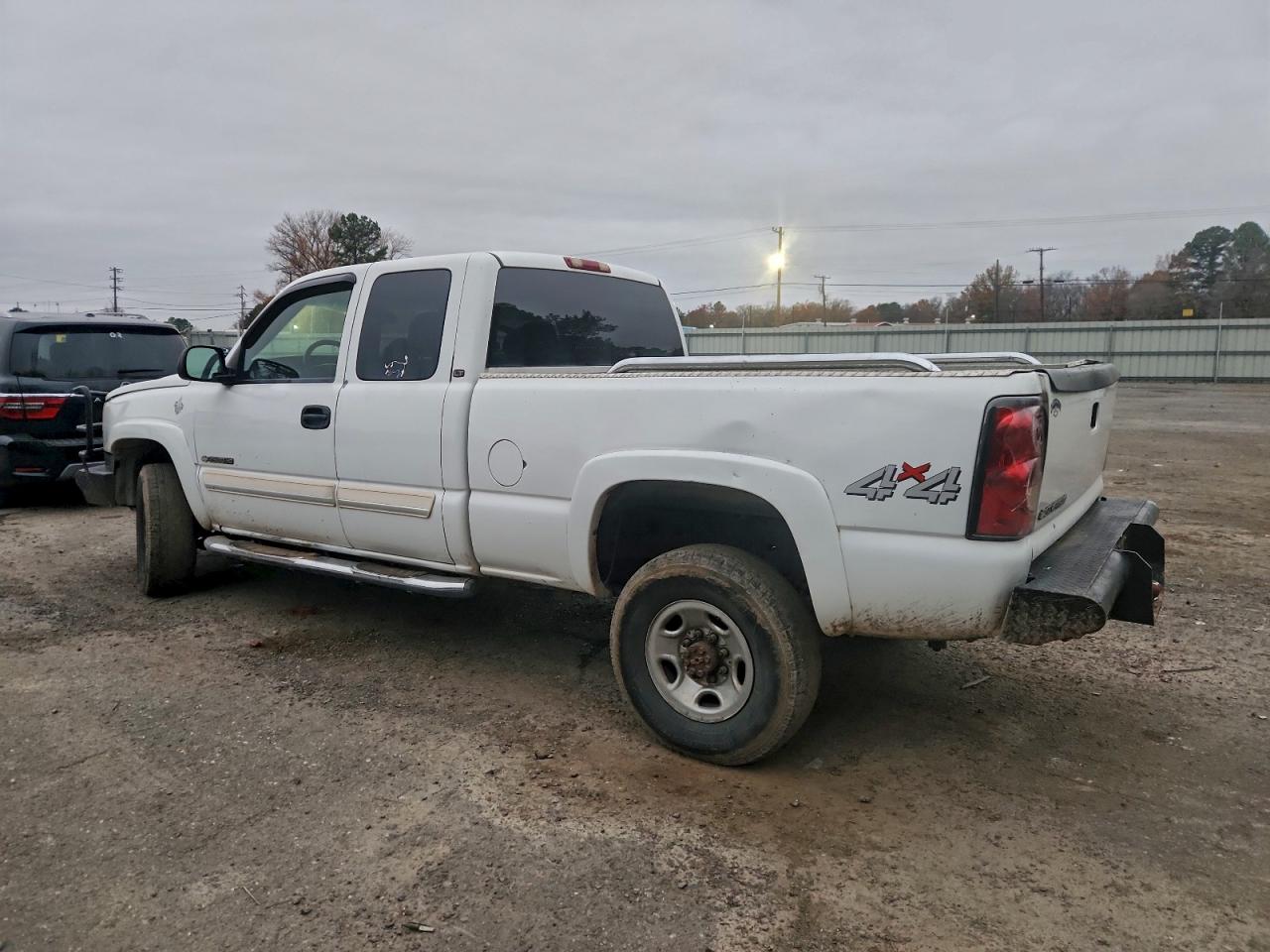 2006 CHEVROLET SILVERADO K2500 HEAVY DUTY photo 2