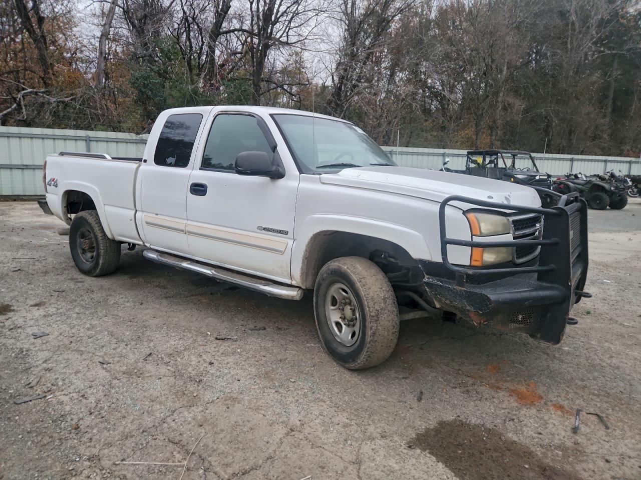 2006 CHEVROLET SILVERADO K2500 HEAVY DUTY photo 4