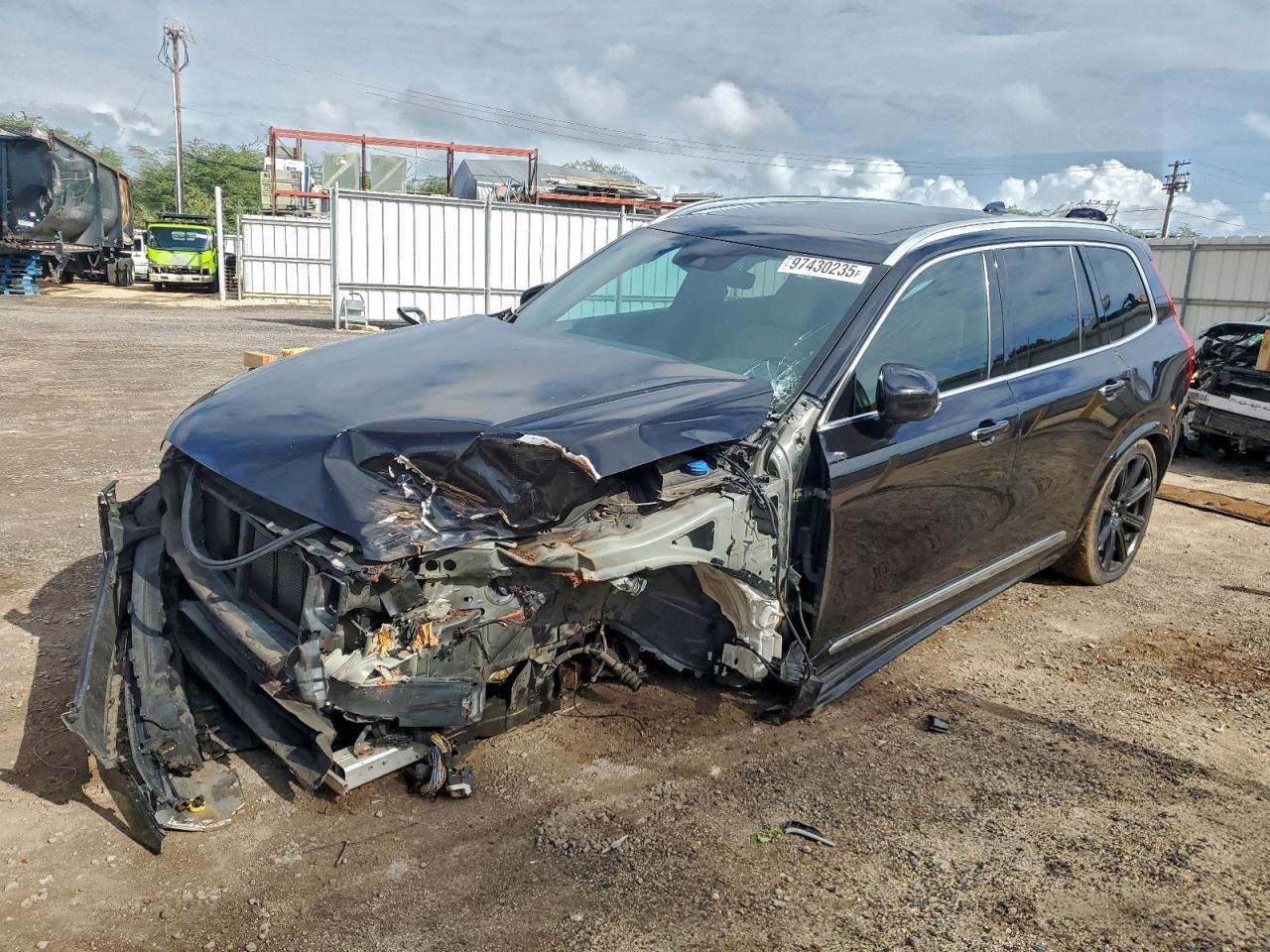 2019 VOLVO XC90
