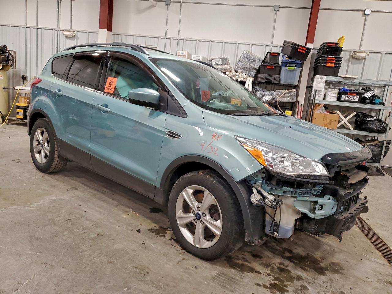 2013 FORD ESCAPE SE photo 4