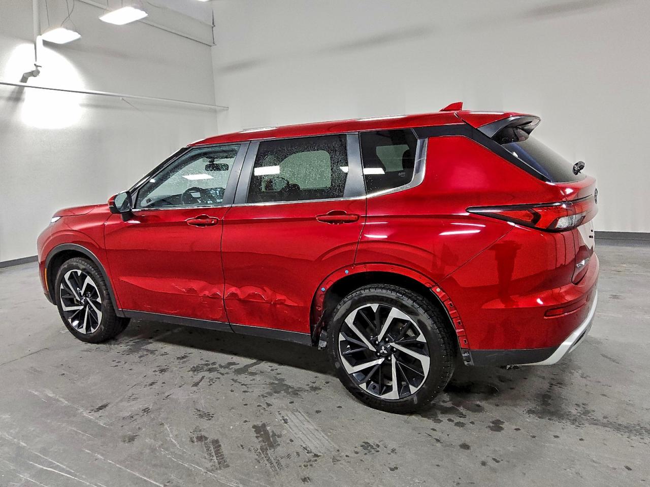 2024 MITSUBISHI OUTLANDER SE photo 2