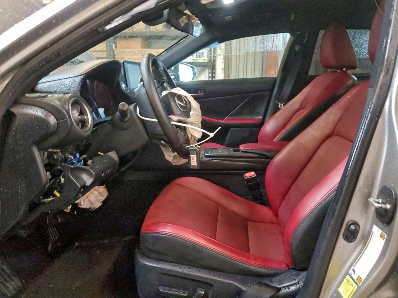2021 LEXUS IS 300 photo 7