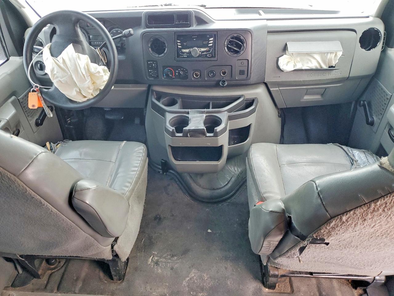 2010 FORD ECONOLINE E350 SUPER DUTY WAGON photo 8