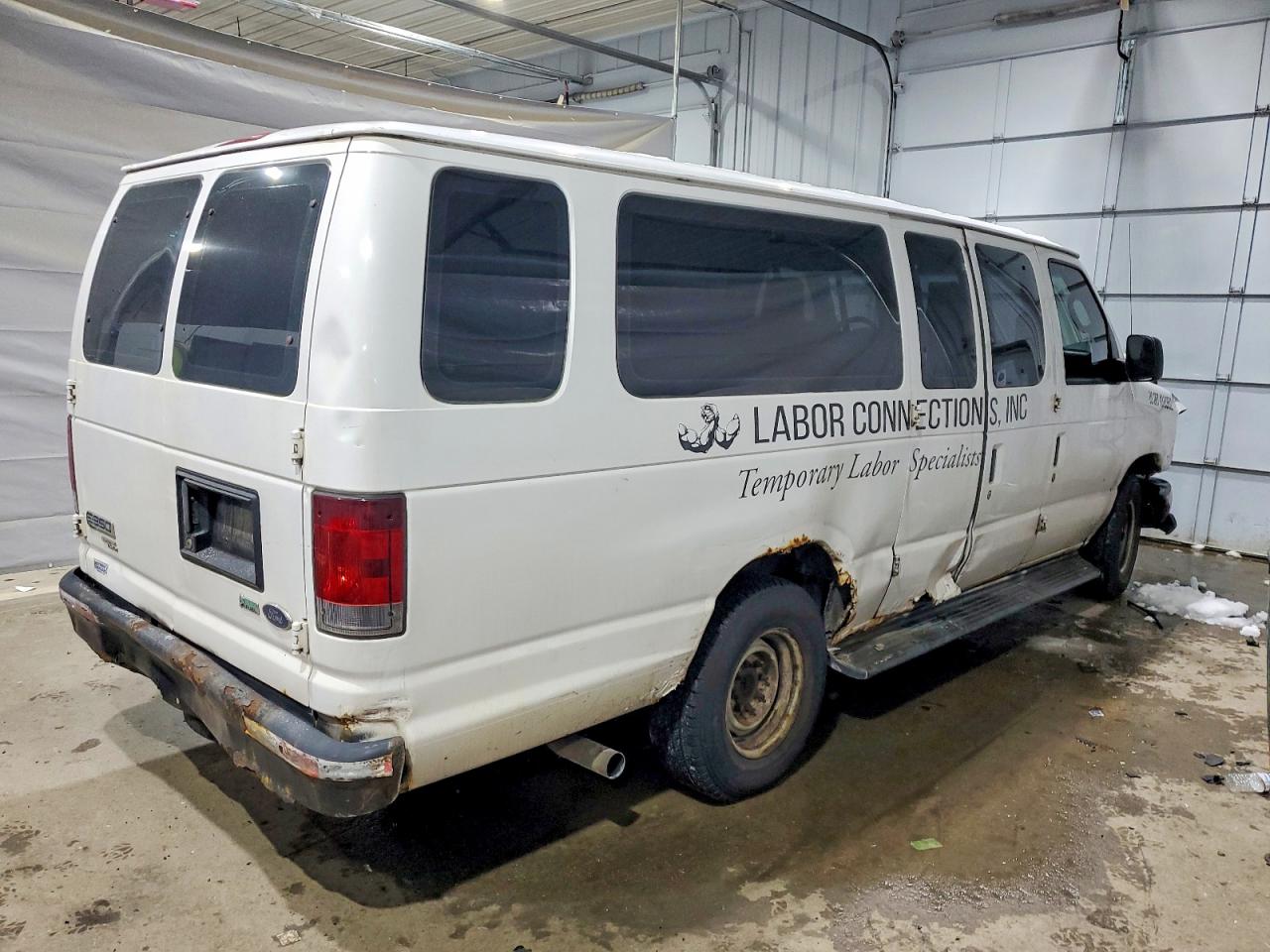 2010 FORD ECONOLINE E350 SUPER DUTY WAGON photo 3
