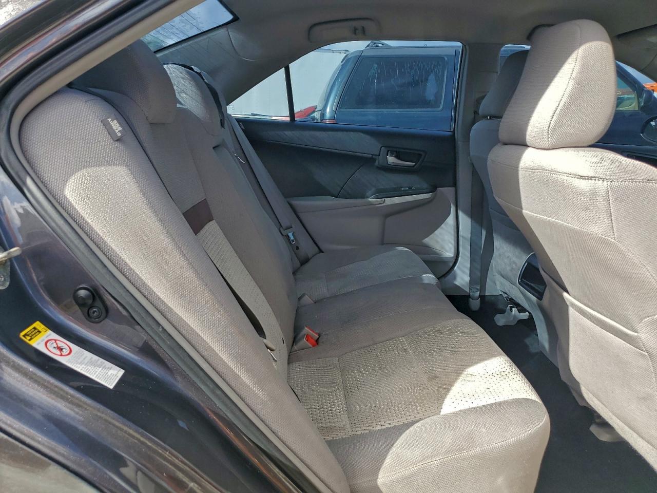 2014 TOYOTA CAMRY L photo 10