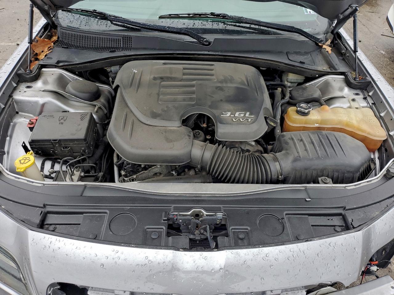 2014 CHRYSLER 300 S photo 11