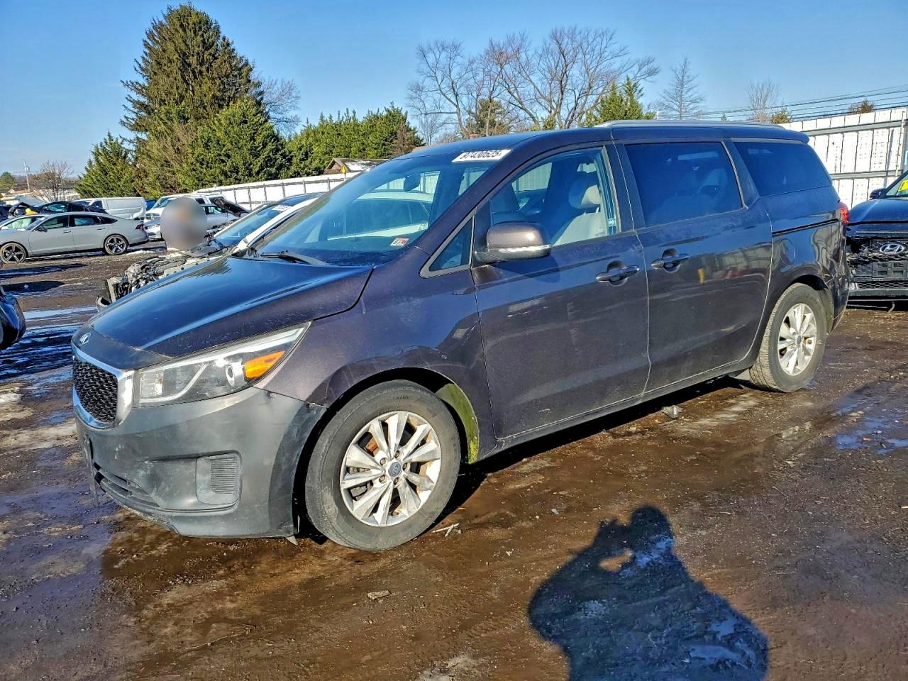 2016 KIA SEDONA