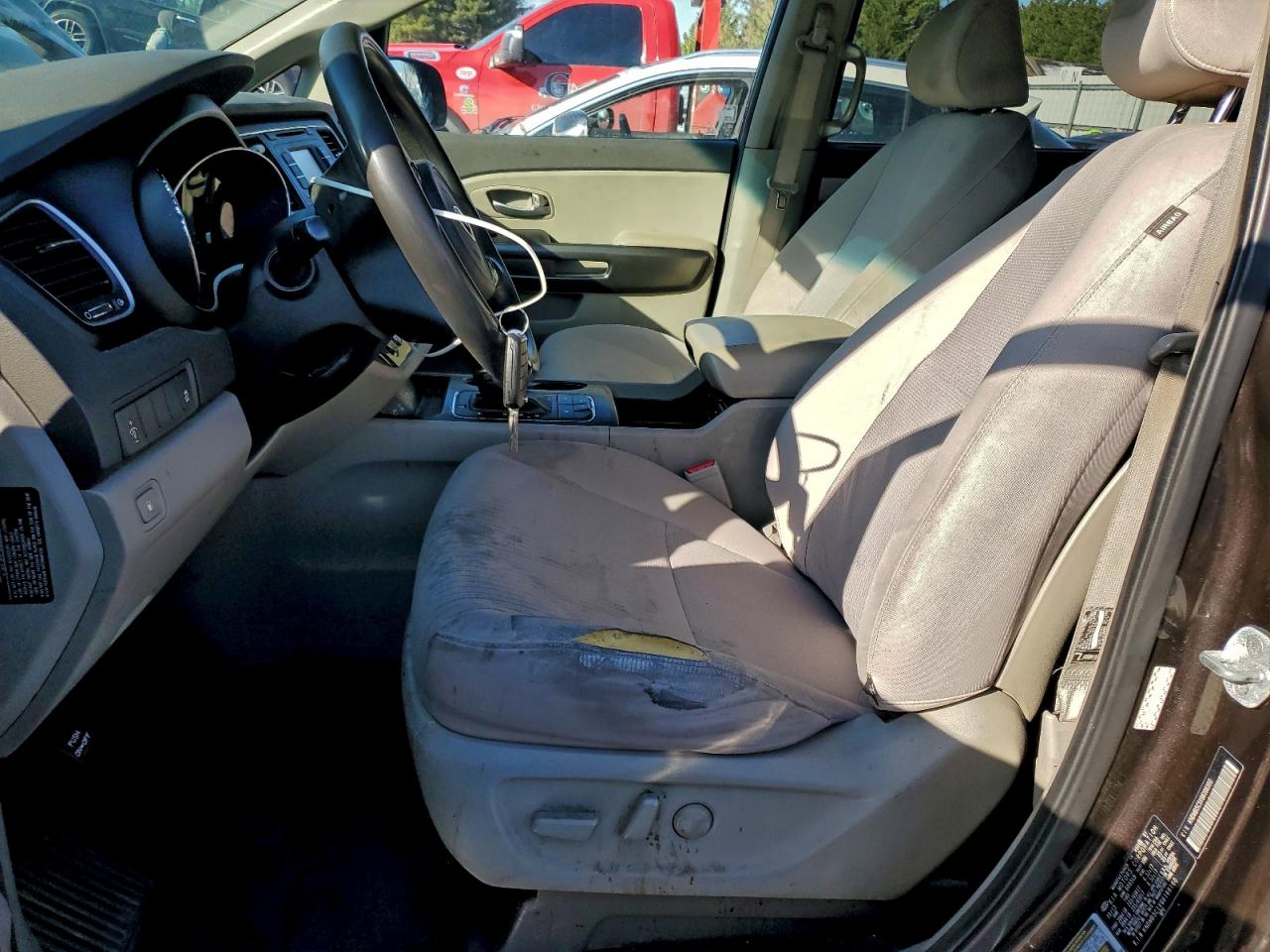 2016 KIA SEDONA photo 7