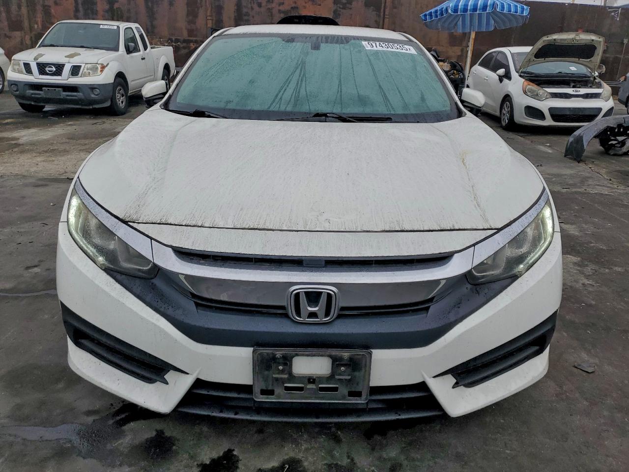 2016 HONDA CIVIC LX photo 5