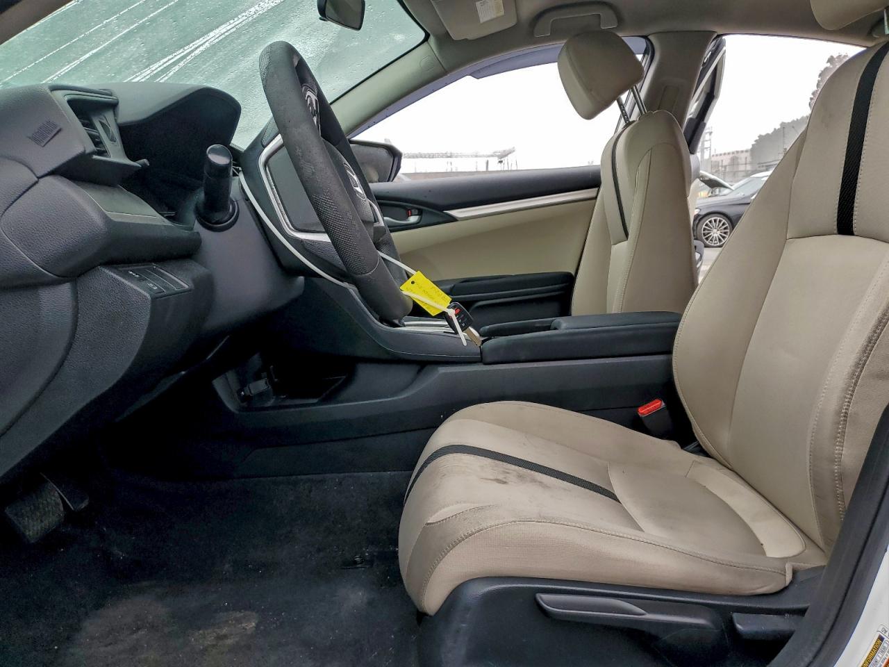 2016 HONDA CIVIC LX photo 7
