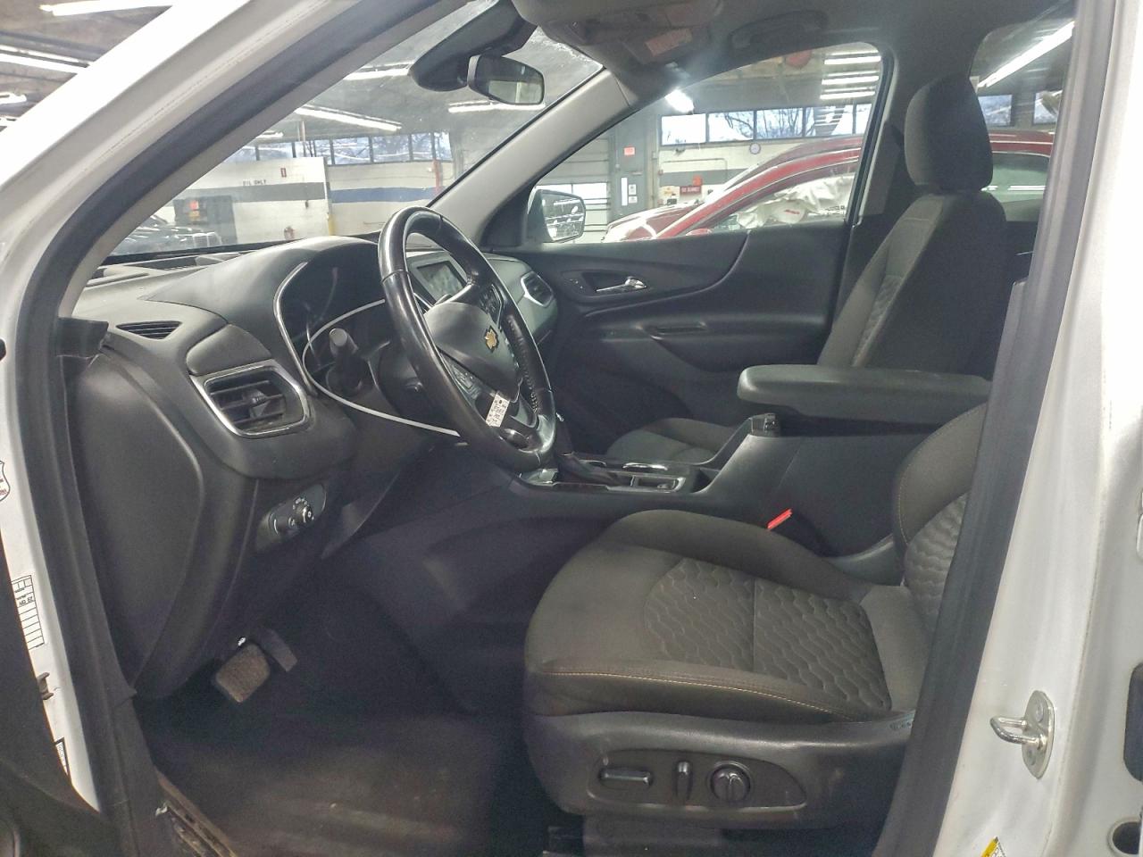 2019 CHEVROLET EQUINOX LT photo 7