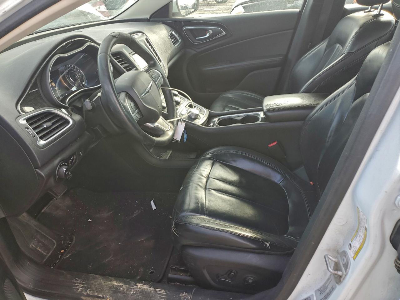 2015 CHRYSLER 200 C photo 7