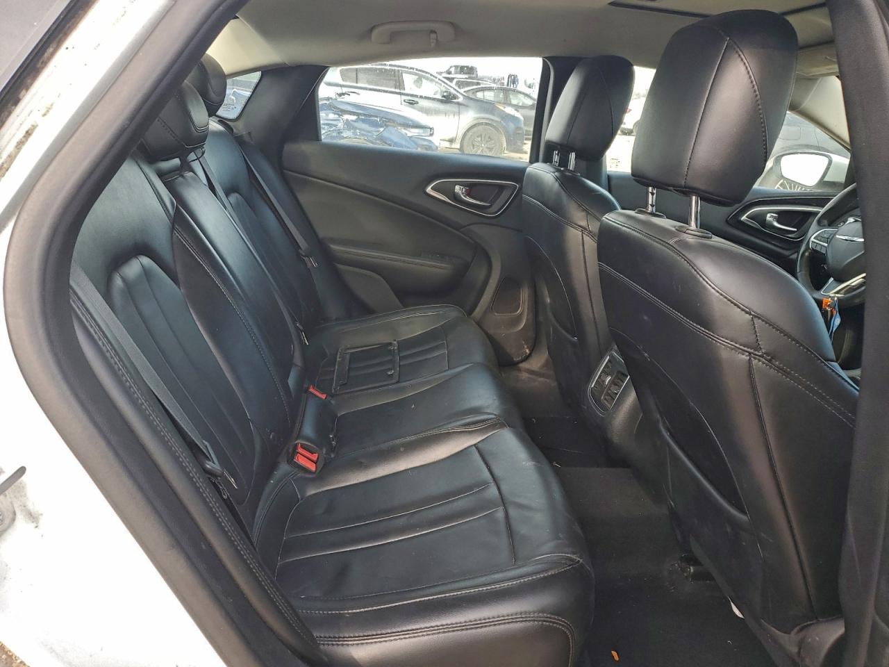 2015 CHRYSLER 200 C photo 10